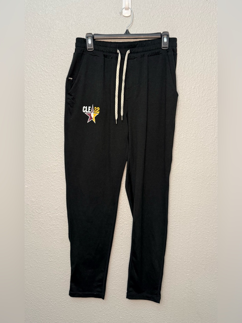 Vuori | Pronto Sunday Jogger Pants | Black | Size Large